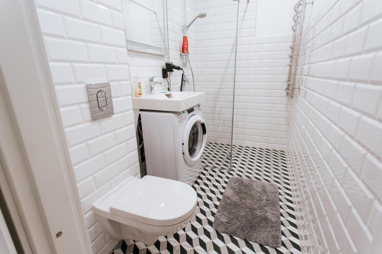 Stylish Latvian-Style Studio Apartment Near City Center, Parks, Cafes & Public Transit Riga Ngoại thất bức ảnh